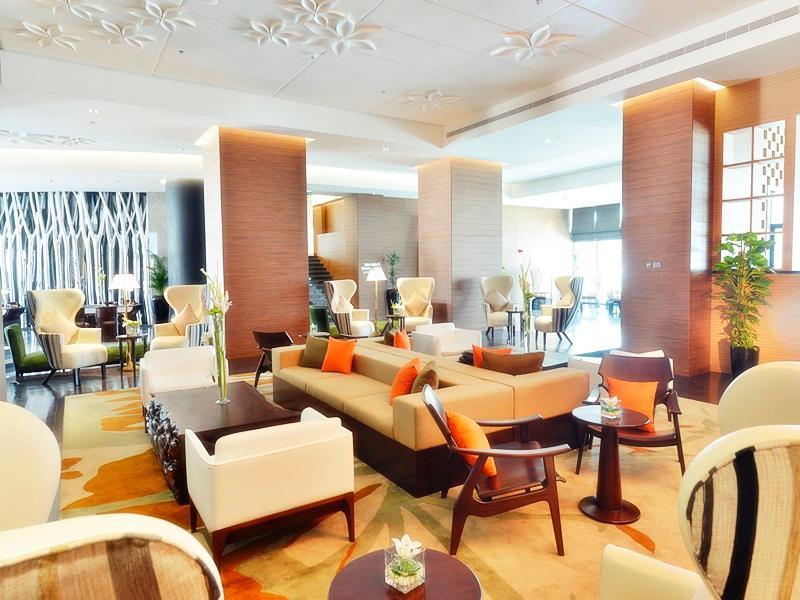 Ramee Grand Hotel And Spa Manama Dış mekan fotoğraf The lobby of the hotel