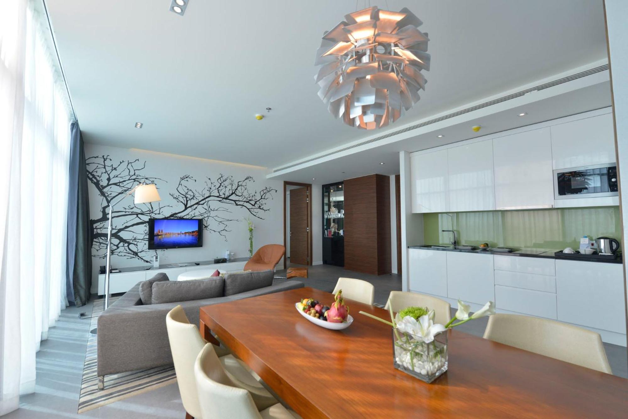 Ramee Grand Hotel And Spa Manama Dış mekan fotoğraf A modern apartment in Warsaw, Poland