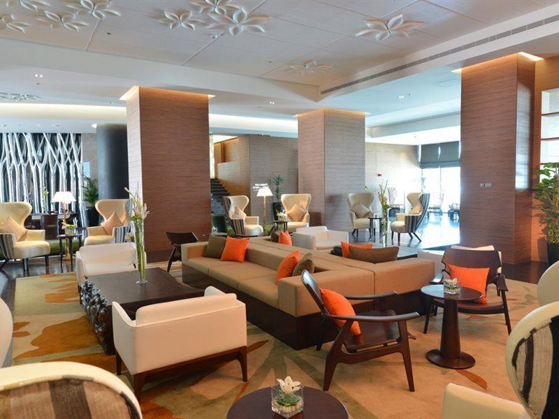 Ramee Grand Hotel And Spa Manama Dış mekan fotoğraf The lobby of the hotel